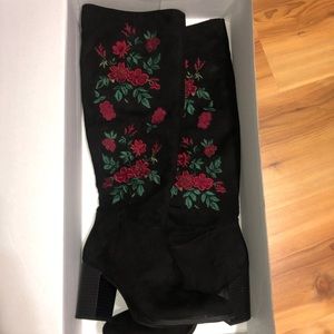 Libby Edelman Embroidered Boots NWOT